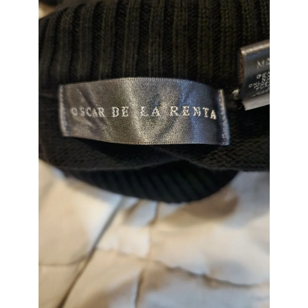 Oscar De La Renta Men's size Large 1/4 zip Black Sweater